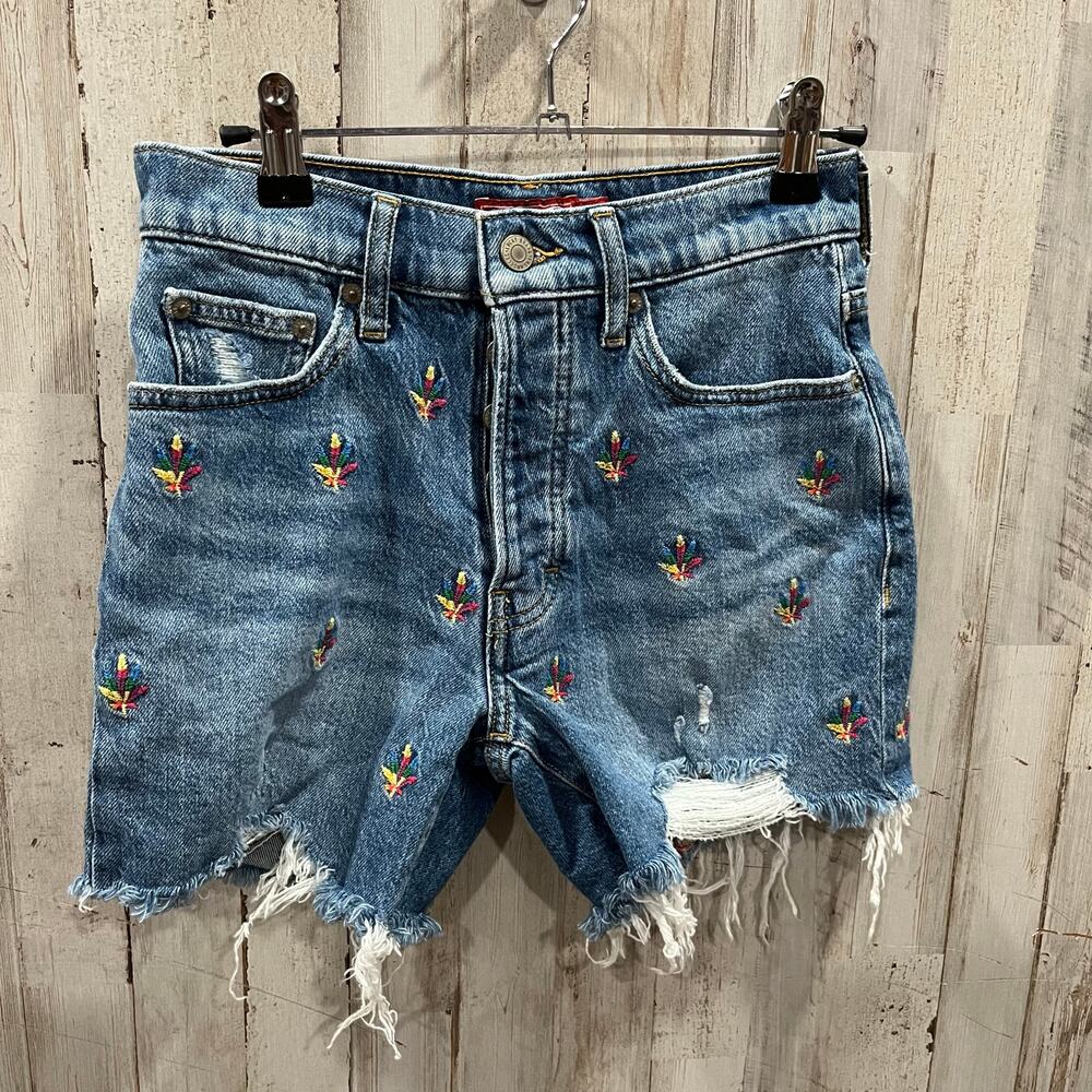 Lucky Brand Embroidered Denim 90s Midi High Rise Button Fly Shorts Womens 00/24